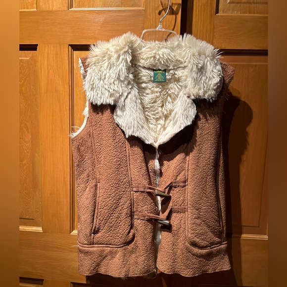 Cabelas vest, excellent condition size L - Picture 1 of 7